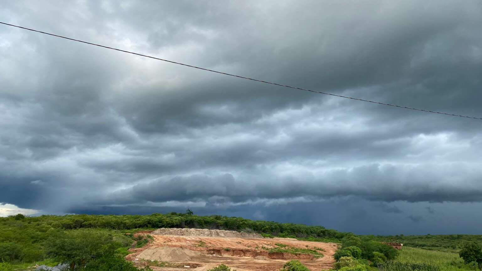 No 1º fim de semana de abril Ceará apresenta condições para chuvas em