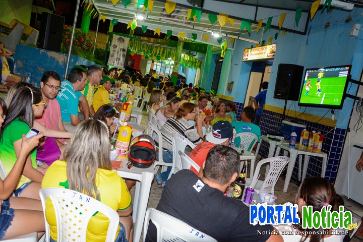 Torcida Pedrabranquense Lotaram Bares e Lanchonetes na Abertura da Copa