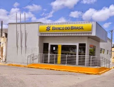 Com suposta armas de brinque dupla assalta Banco do Brasil de São Gonçalo