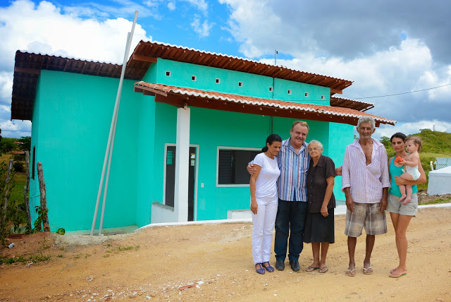 Pedra Branca- Famílias da zona rural recebem casa populares