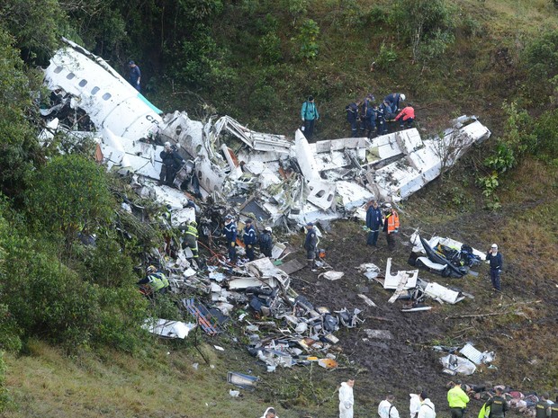 Nos últimos oito dias caiu seis aeronaves, vitimando 125 pessoas.