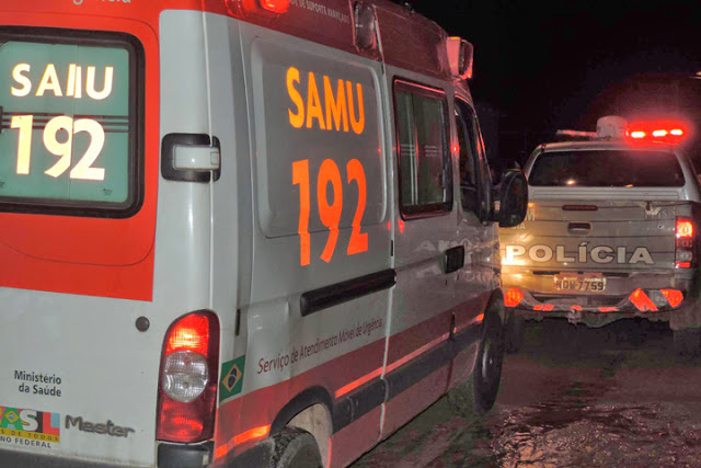 Sertão Central – Homem armado abre fogo contra estabelecimento comercial, deixando dois baleados