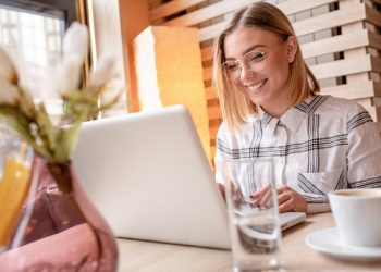 Guia do Participante que explica como funciona a nota do Enem passa por atualização 