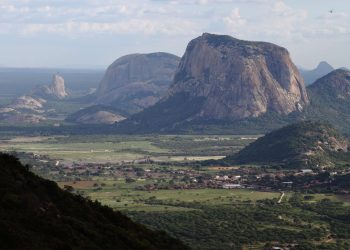 Quixadá recebe cidade cinematográfica para gravação de filme da Netflix