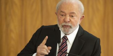 Lula se reúne com presidentes sul-americanos em Brasília