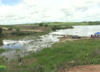 Açude Umari, em Madalena, sangra pela 1ª vez desde sua construção