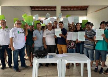 877 títulos de terra são entregues no Cariri
