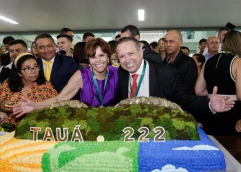 Noite histórica: Tauá celebra 222 anos de emancipação política com inauguração do Palácio Quinamuiú e entrega de comendas
