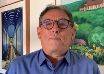 Prefeito de Senador Pompeu Passa Mal e é Transferido para Fortaleza