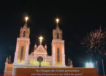 Festa de São Francisco das Chagas 2024 tem início em Canindé com celebração eucarística e hasteamento da bandeira