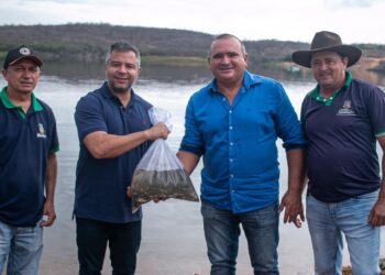 Peixamento em Mombaça beneficia 100 produtores rurais e fortalece economia local