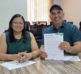 Prefeito de Quixadá assina decreto que reajusta bolsa de músicos da Banda Municipal