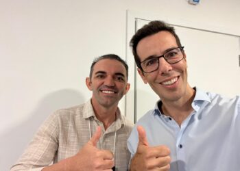 Professor Amaral Barbosa abre 1ª edição do programa Multiplica SP com palestra em Santos