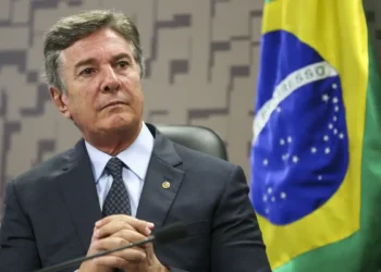Moraes manda prender ex-presidente Fernando Collor de Mello