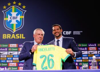 Carlo Ancelotti é apresentado como técnico da Seleção Brasileira e convoca grupo para sequência das Eliminatórias