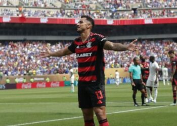 FLAMENGO FAZ HISTÓRIA, VIRA SOBRE O CHELSEA E REAFIRMA FORÇA DOS CLUBES BRASILEIROS NO MUNDIAL DE CLUBES
