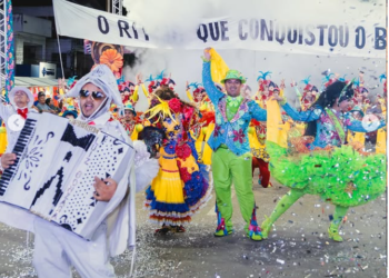 Folia no Sertão conquista tricampeonato em Catunda com espetáculo emocionante