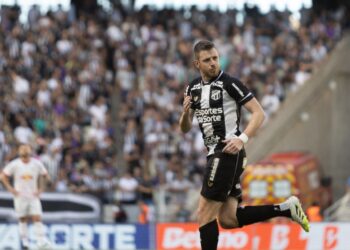 Ceará vence no Castelão e Fortaleza amarga mais uma derrota no Rio na abertura do returno do Brasileirão