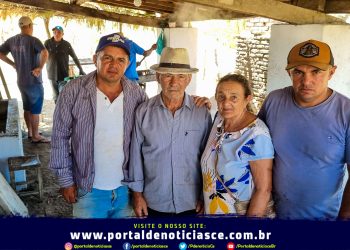 Moagem em Pedra Branca: família do seu Arthur mantém tradição da cana-de-açúcar no sítio Cajazeira