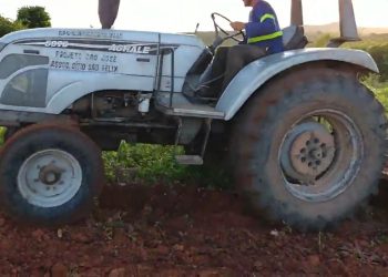 Furto na Zona Rural de Pedra Branca: Trator Agrícola é Levado de Associação Comunitária