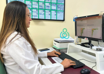 Hospital Leonardo Da Vinci recebe prêmio nacional por uso de IA na farmácia clínica