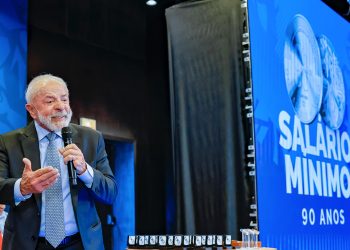 Salário mínimo completa 90 anos e Lula destaca luta por mais dignidade para os trabalhadores