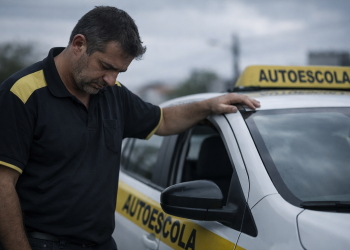 Novo modelo da CNH provoca demissões em massa e muda rotina das autoescolas no Ceará