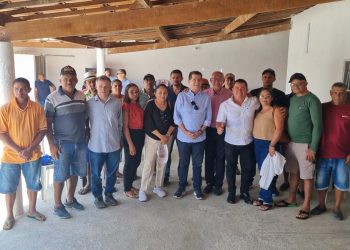 Emenda do deputado  Mauro Filho garante trator e implementos para atender 19 associações da Serra de Santa Rita