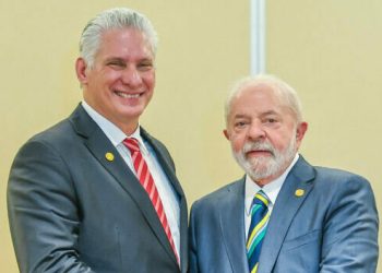 Governo Lula avalia envio de alimentos e medicamentos a Cuba diante do agravamento da crise energética