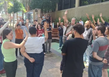 Funcionários da TVT ligada a Sindicato dos Metalúrgicos iniciam greve por direitos trabalhistas