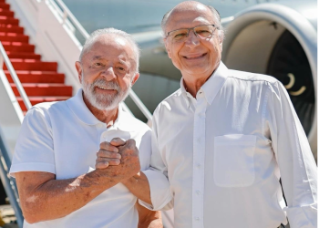 Geraldo Alckmin assume a Presidência com embarque de Lula para missão na Ásia