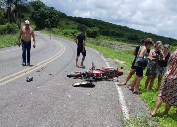 Tragédia na CE-168: Agricultor morre em colisão entre moto e caminhão-guincho em Tauá