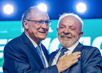 Lula confirma Alckmin na chapa de 2026 e anuncia saída de 18 ministros para disputa eleitoral