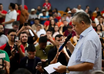José Guimarães Recusa Ministério e Reafirma Pré-Candidatura ao Senado: “Não Abro Nem Pro Trem”