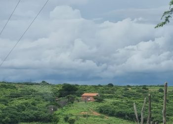 Semana Inicia com Alerta de Chuvas Fortes e Instabilidade em Todo o Ceará