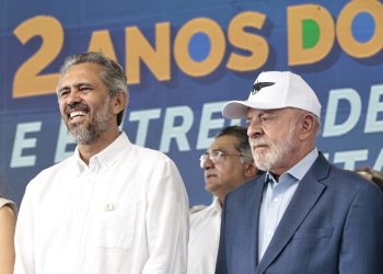 Elmano de Freitas minimiza vaias em visita de Lula ao ITA: “Provocação de bolsonaristas”