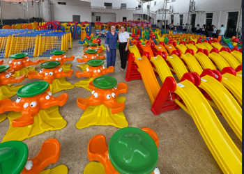 Pedra Branca: Gestão Ivoneth Braga amplia recursos pedagógicos com aquisição de 300 brinquedos para a rede municipal