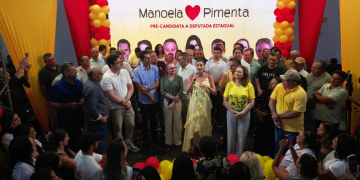 Manoela Pimenta lança pré-candidatura a deputada estadual em Pedra Branca com presença de lideranças políticas