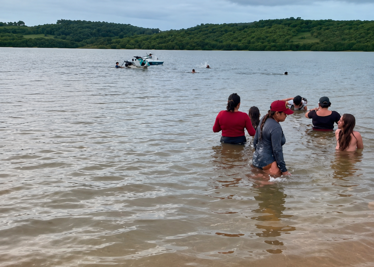 URGENTE: Adolescente desaparece após queda de jet ski no Açude Serafim Dias, em Mombaça