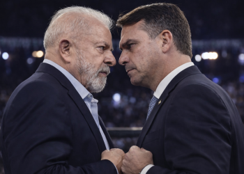 Pesquisa Quaest aponta liderança de Lula na intenção de votos no Ceará, com 50%, enquanto Flávio aparece com 23%