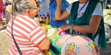 Feira da Agricultura Familiar movimenta Praça Leonardo Mota em Pedra Branca