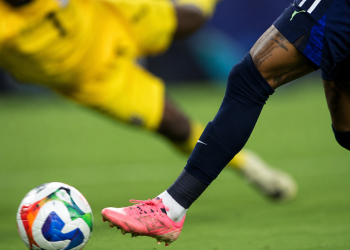 Brasil Vence na Filadélfia e Garante Primeira Vitória na Copa do Mundo