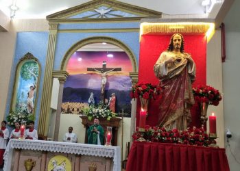 Festa do Sagrado Coração de Jesus tem início em Pedra Branca com grande demonstração de fé e união