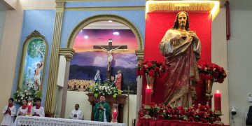 Festa do Sagrado Coração de Jesus tem início em Pedra Branca com grande demonstração de fé e união