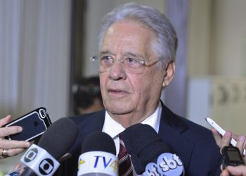 Alzheimer avança e Fernando Henrique Cardoso não se lembra mais que governou o Brasil