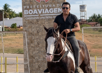 Zé Cantor visita Boa Viagem nesta quarta (17) e alinha detalhes do aguardado show “Pau de Forró”  na 38ª  Vaquejada