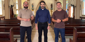Prefeito de Mombaça anuncia show do Padre Fábio de Melo na Festa de Nossa Senhora da Glória