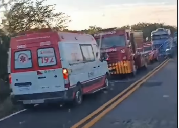 Tragédia na CE-187: Capotamento de Ônibus  deixa mortos e feridos entre Tauá e Quiterianópolis