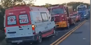 Tragédia na CE-187: Capotamento de Ônibus  deixa mortos e feridos entre Tauá e Quiterianópolis