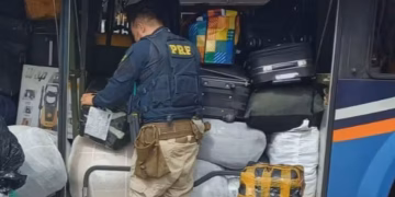 PRF localiza ossada humana dentro de mala em ônibus interestadual na BR-020